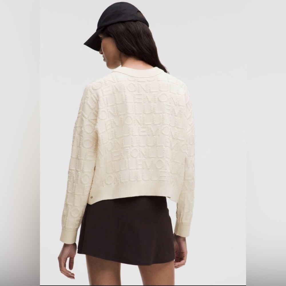 Lululemon Athletica Jacquard Cotton Blend Cream Crew Neck Sweater Size Medium - Picture 3 of 11